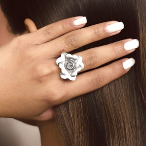 ANILLO FLOR HECHO A MANO