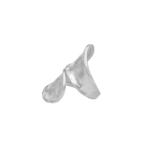 ANILLO MARTILLADO ENVOLVENTE HECHO A MANO - Imagen 2