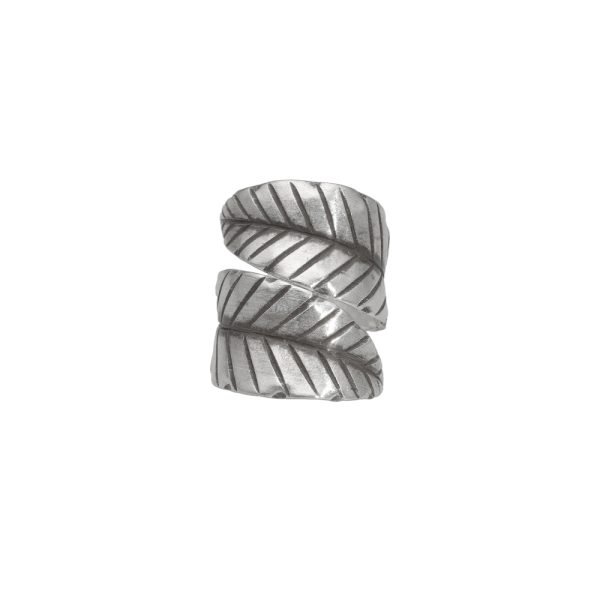 ANILLO AJUSTABLE HOJA ENVOLVENTE HECHA A MANO