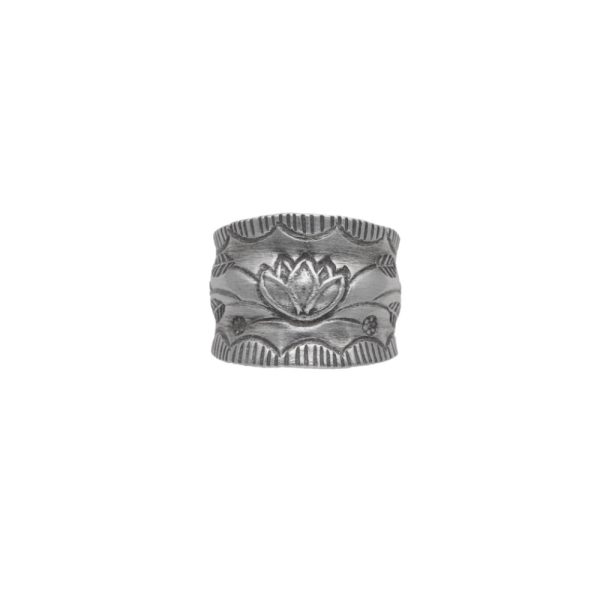 ANILLO AJUSTABLE FLOR DE LOTO HECHO A MANO