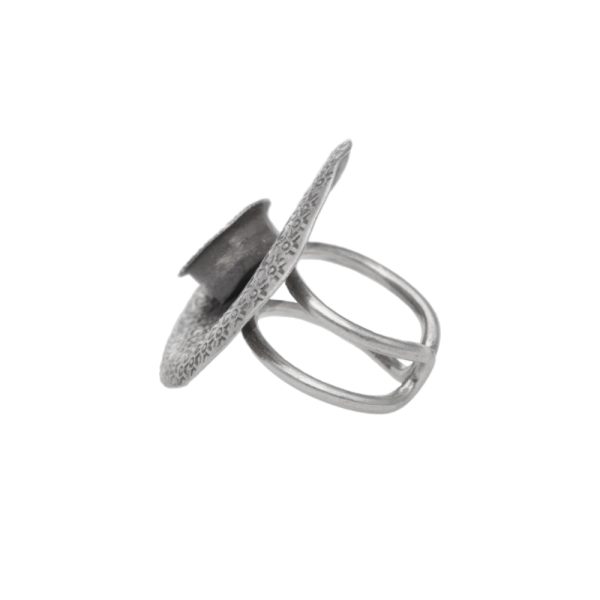 ANILLO AJUSTABLE FLOR TALLADA HECHO A MANO - Imagen 2