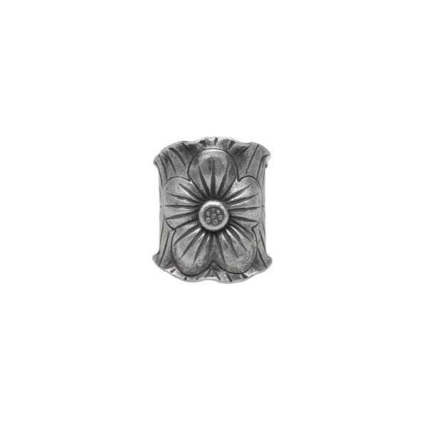 ANILLO AJUSTABLE FLOR EN HOJA HECHO A MANO
