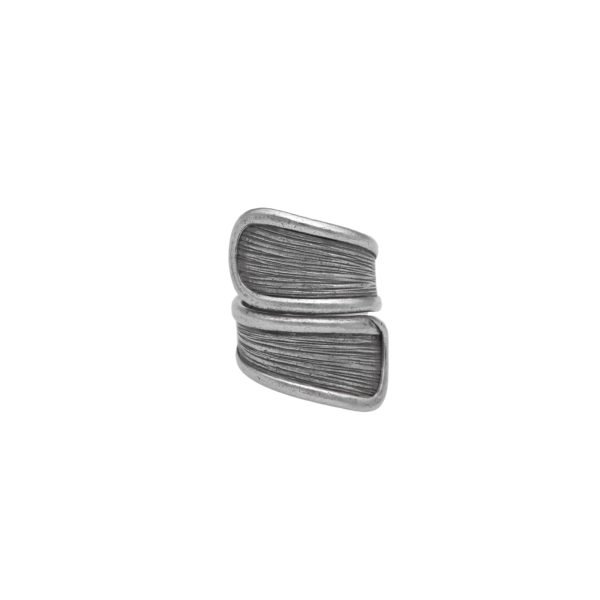 ANILLO AJUSTABLE ENVOLVENTE LINEAS HECHO A MANO