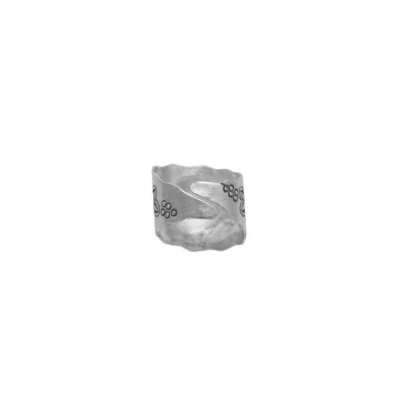ANILLO AJUSTABLE FLOR TALLADO HECHO A MANO - Imagen 2
