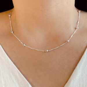 COLLAR SINGAPUR CON BOLITAS 4 MM