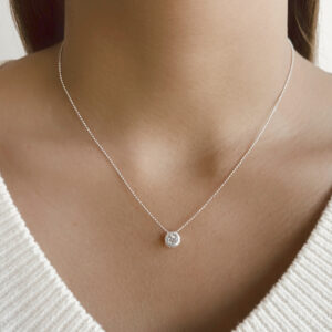 COLLAR PUNTO DE LUZ ESTRELLA